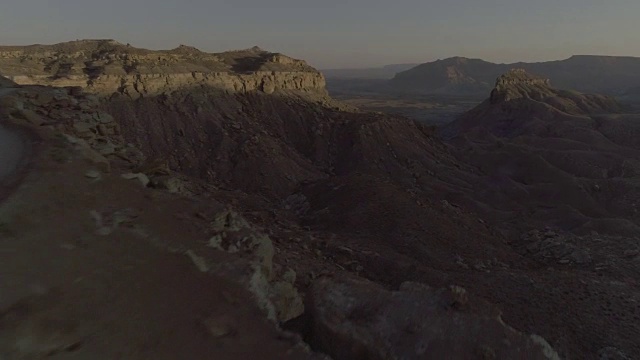 犹他州烟山公路的鸟瞰图。美国视频素材