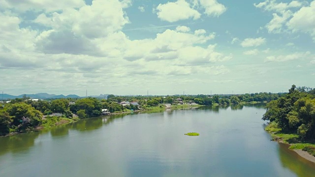 4K:鸟瞰泰国Ratchaburi Mae Klong河。视频素材