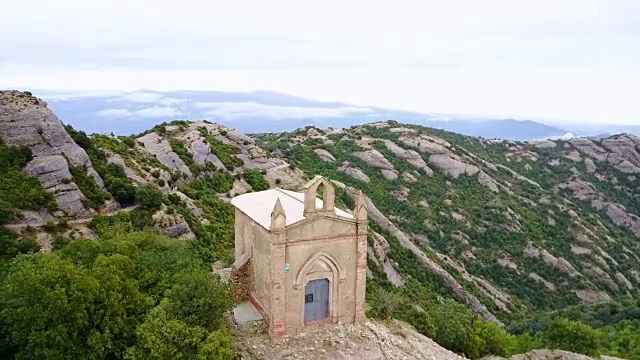 蒙特塞拉特山鸟瞰图视频素材