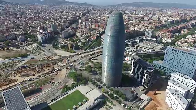 Agbar Tower(38层摩天大楼)鸟瞰图视频素材