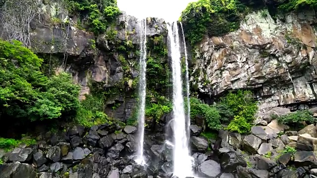 济州岛的正邦瀑布视频素材