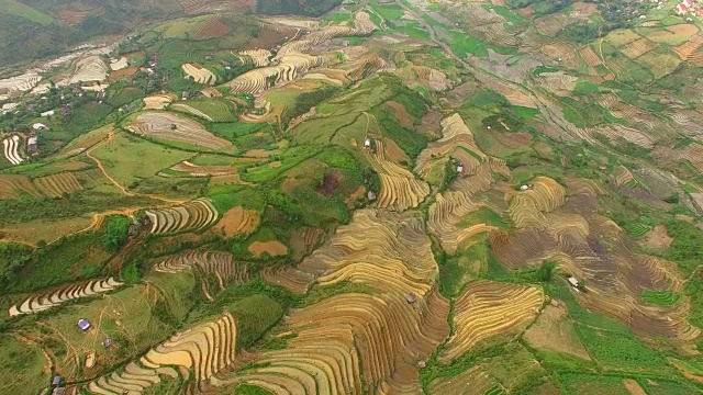 从无人机的视角看梯田视频下载