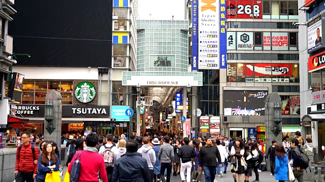 大阪夜市人山人海视频素材