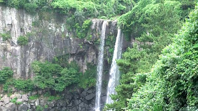 济州岛的正邦瀑布视频素材