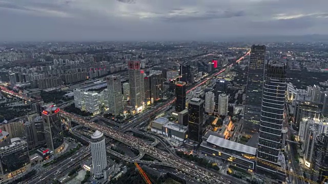 T/L WS HA ZO高角度北京天际线，从白天到夜晚视频下载