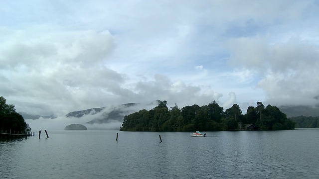 英国坎布里亚郡湖区国家公园，德文特水视频素材