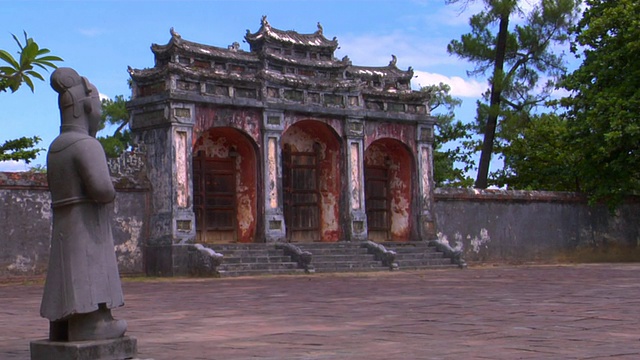 明芒女士墓，顺化，越南视频素材