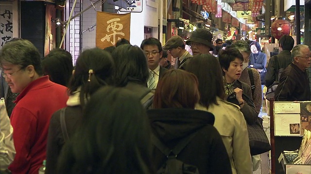 日本京都西贵市场的MS人群视频素材