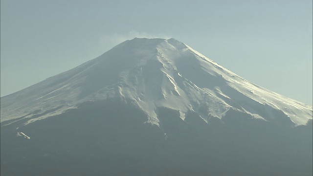 日本本州岛神奈川县富士箱根国家公园富士山顶视频素材