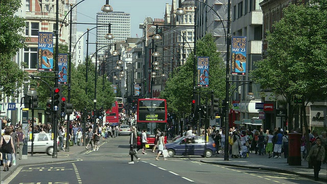 英国伦敦牛津街的交通状况视频素材