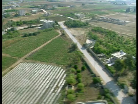 以色列朱迪亚沙漠，希沙姆宫殿附近的AERIAL WS村庄视频素材