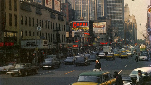 1958年，美国纽约市中城的WS TU交通视频素材