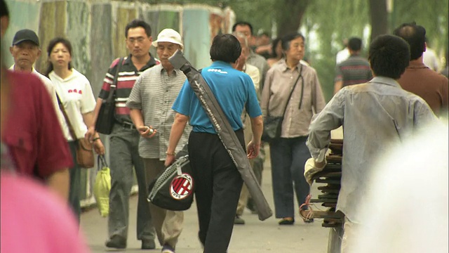 中国北京，人群行走视频素材