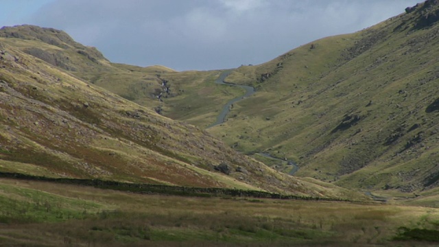 Wrynose Pass / Lake District, Cumbria, UK, WS ZO视图视频素材