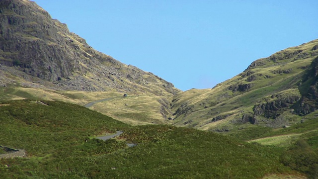 Hardknott pass / Lake District, Cumbria, UK的景观视频素材