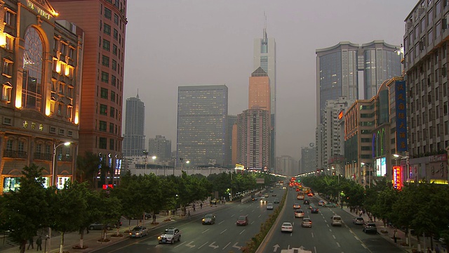 城市天际线与交通在中国广州视频素材