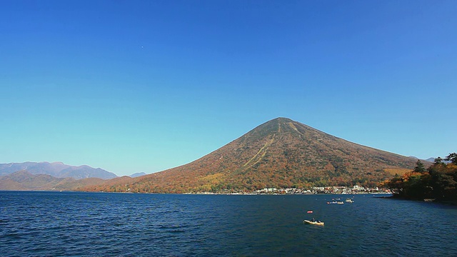 日本枥木县日光国家公园的WS中禅寺湖和南台山视频素材