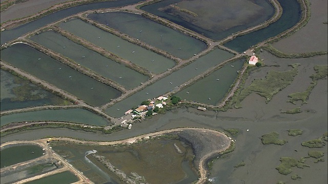 AERIAL WS虾场/ Lisnave, Setubal，葡萄牙视频素材