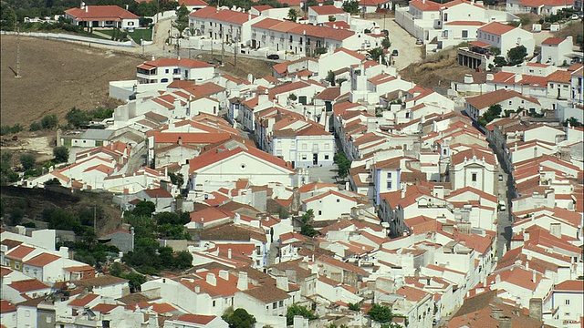 AERIAL WS Townscape / Arraiolos, Evora，葡萄牙视频素材