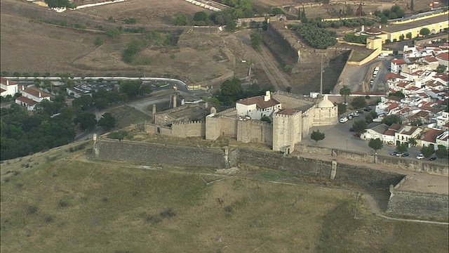 AERIAL WS中世纪堡垒/埃尔瓦斯，Portalegre，葡萄牙视频素材