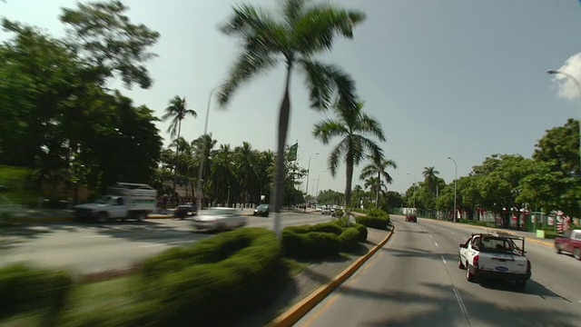 POV从墨西哥的Avenida Costera / Acapulco，格雷罗视频下载