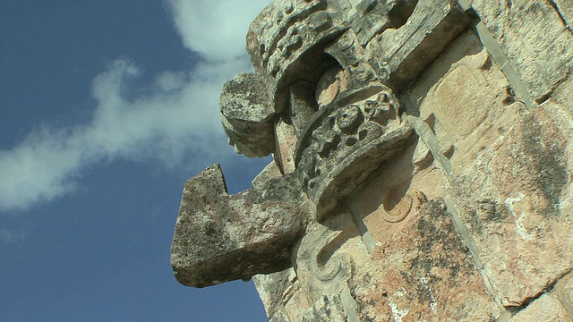 cula建筑细节与Chaacs，玛雅雨神，前哥伦布废墟城市玛雅文明/ Uxmal，尤卡坦，墨西哥视频素材