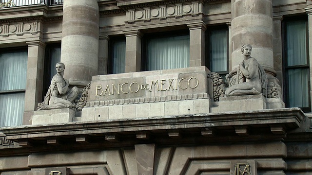 MS Bank of Mexico Facade Detail /墨西哥城，墨西哥视频素材