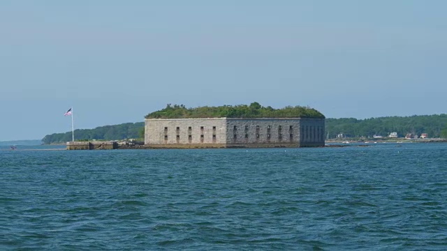 Fort Gorges on Fore River在缅因州波特兰的视图视频素材