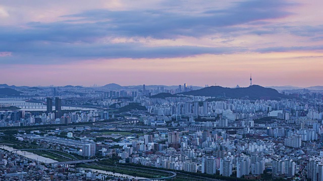 时间流逝在首尔市和南山，韩国。视频素材