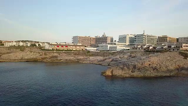 马略卡岛岩石海岸旅游航拍图视频素材