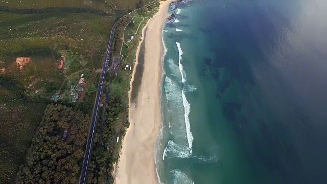 海和山在哪里交汇视频素材