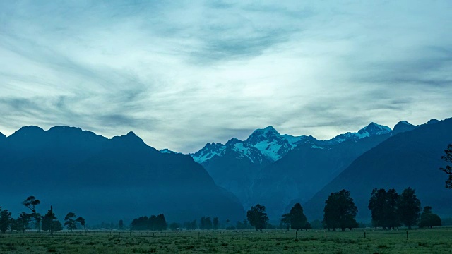 黄昏的乡村景色视频素材