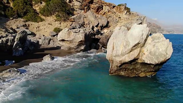 海岸线，地中海，岩石视频素材