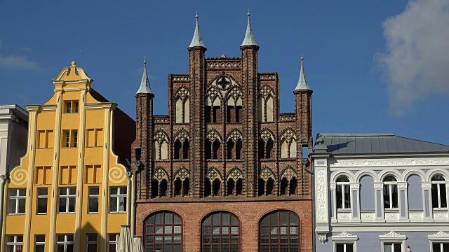 另一个Markt, Stralsund, Mecklenburg-Western po莫兰尼亚，德国视频素材