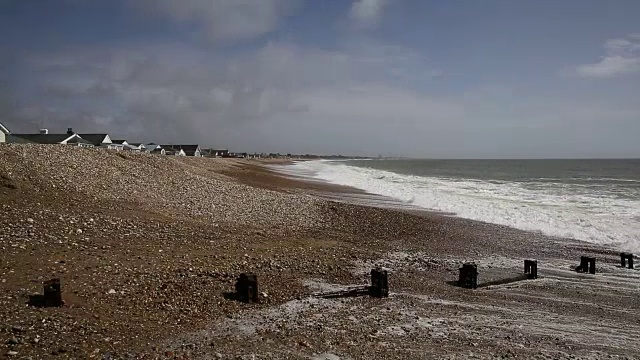 英国西萨塞克斯郡博格诺里吉斯附近的帕德汉姆海滩视频素材