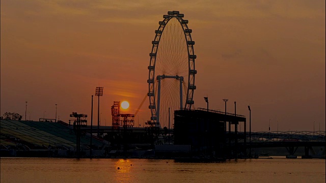 时间流逝的日出在湖上视频素材