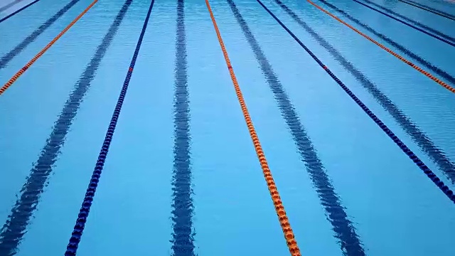 运动游泳池视频下载