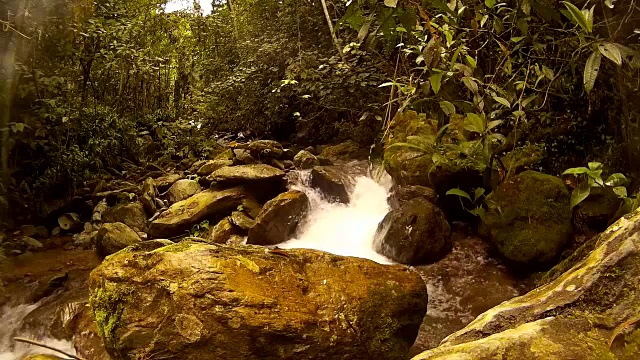 大自然水石景观溪视频素材