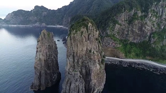 Samseonam岩和日落在Buk-myeon，在Ulleunggdo岛(韩国东海唯一的岛屿城市)在夏天视频素材