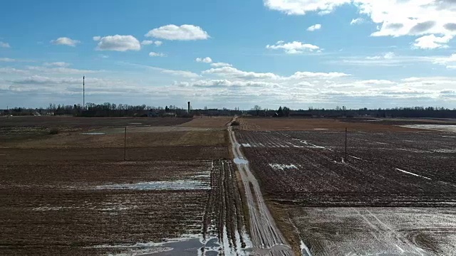 初春坏湿脏农地路，架空视频素材