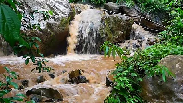 泰国清莱北部的山洪暴发。视频素材