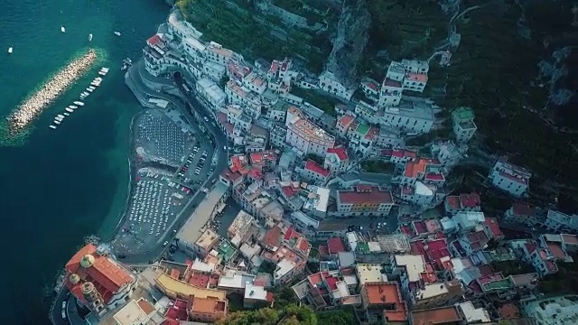 阿马尔菲海岸拉韦洛和阿特拉尼空中迷人的景色视频素材