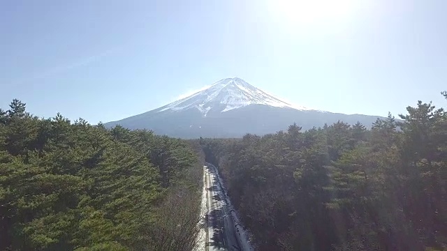 富士火山位于日本美丽的冬季视频素材