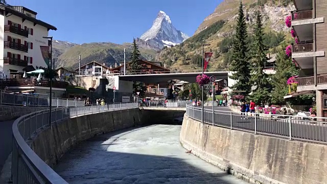 泽马特市，马特霍恩的背景在瑞士视频素材