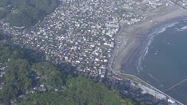 日本神奈川市镰仓市的航空视频素材