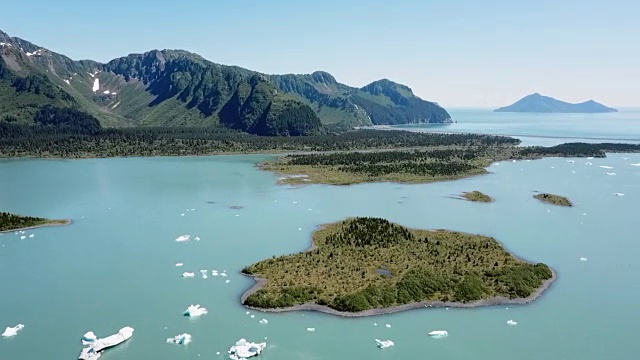 空中向前:加拿大风景视频素材