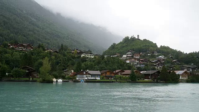 Timelapse Thun Lake和瑞士因特拉肯市视频素材