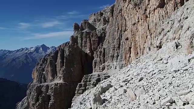 一览著名的白云石山峰，布伦塔。Trentino、意大利视频素材