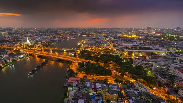 4 k。曼谷Phra Phuttha Yodfa桥的空中日落视频素材