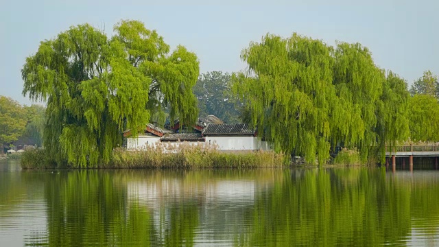 WSÊLake和中国北京圆明园的中式建筑视频素材